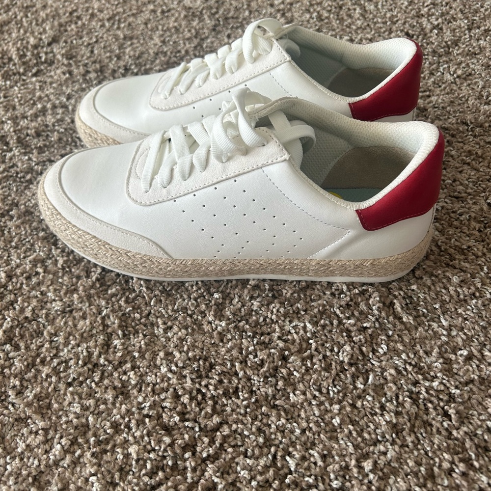 Dr. Scholl's White and Red Sneakers Classic Tennis Design